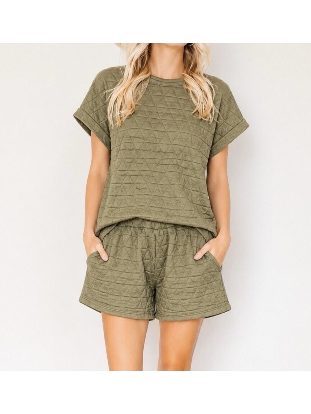 See and Be Seen Women L Olive Quilted 2 Piece Shorts Top Set NWT Lounge